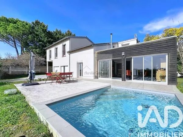 Maison 7 pièces 163 m²