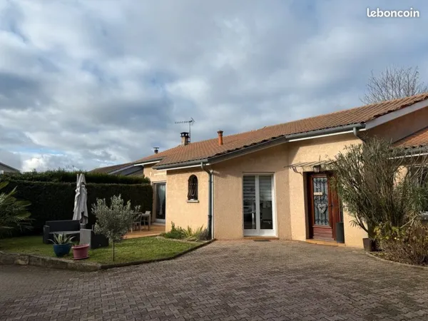 Rillieux-la-Pape - Maison individuelle de plain-pied 142,96 m² - 4 chambres