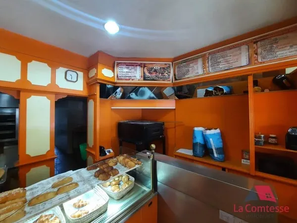 Local commercial 208 m²