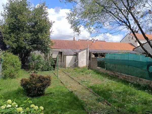 Maison à louer 5 pièces LE MANS (72)