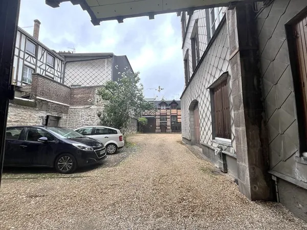 Local ou appartement Rouen 1 pièces 28 m2