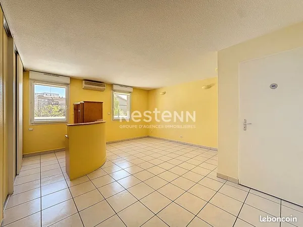 Local 63 m² MURET