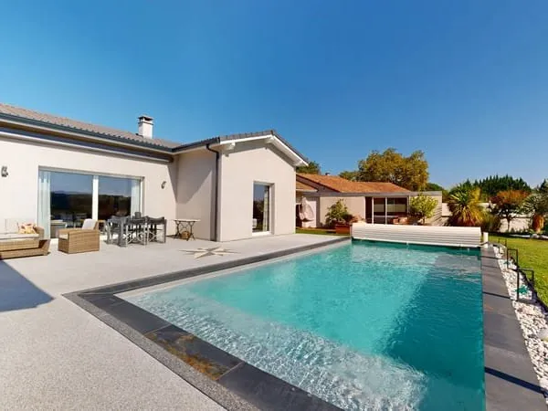Villa d'exception 4 pièces 134 m2 - piscine, double garage -
