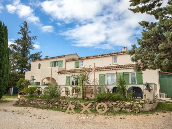 Maison et villa de prestige Vente Aix-en-Provence 8p 250m² 1020000€