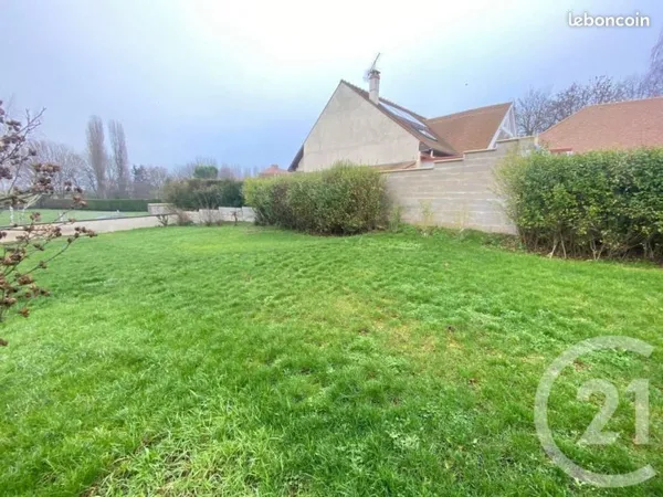 Terrain 259 m² Saint Mesmes