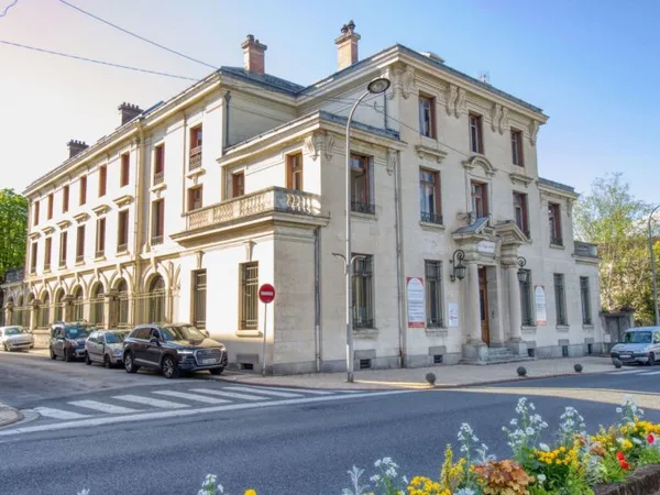 Immeuble 32 pièces 1750 m²