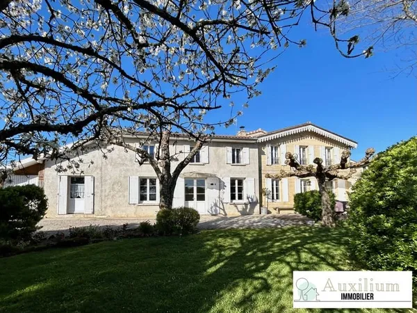 Maison 7 pièces 197 m²