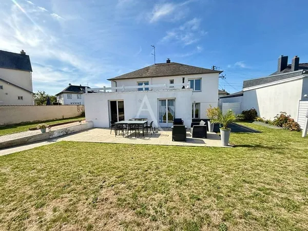 Maison 8 pièces 193 m²