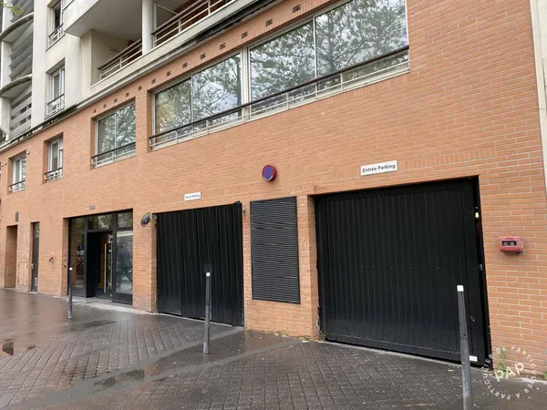 Garage/Parking