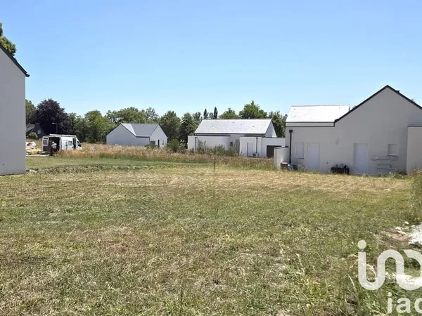 Terrain 408 m²