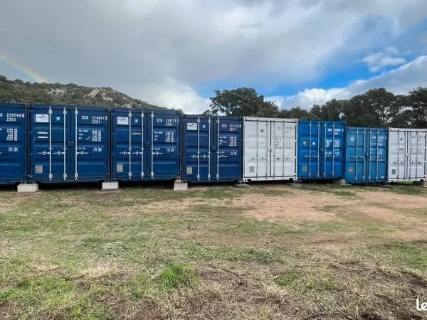 Loue Container box de stockage sur terrain privé non clôturé situé sur Precojo