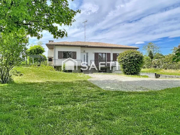 À Castelnau, maison de 120 m², 4 ch, garage et sous-sol.