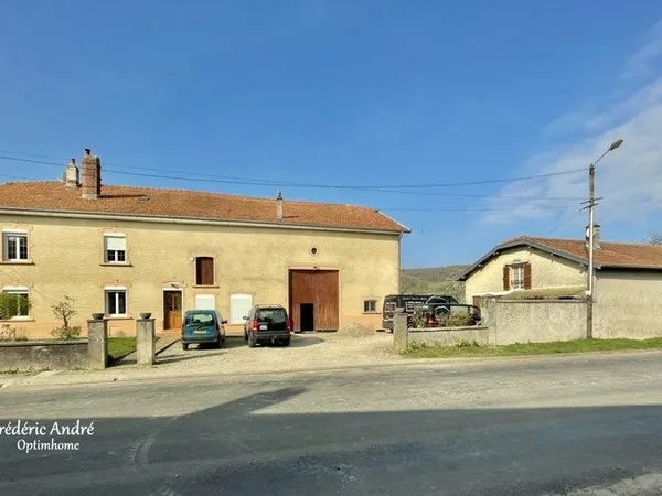Ensemble immobilier proche de la Belgique et du Luxembourg