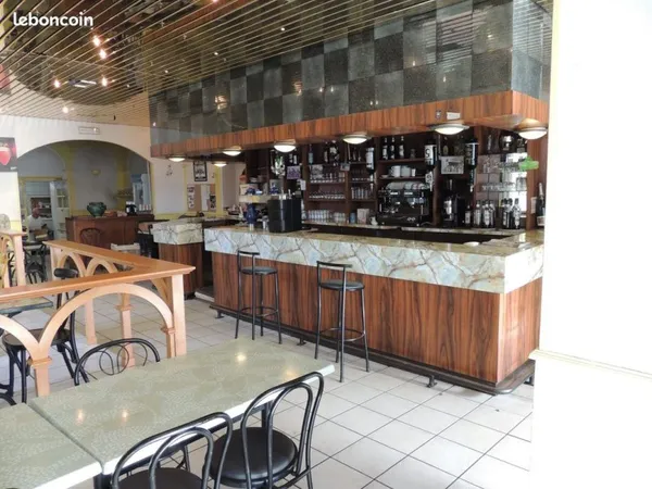 Bar, brasserie, fonds de commerce 100 m² Villefranche-de-Rouergue