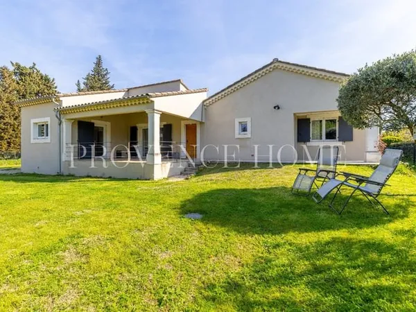 Exclusivite: A Vendre Maison De Plain-Pied Renovee Avec Vue Degagee Lagnes, Luberon, Provence