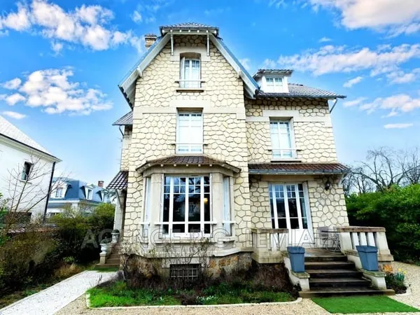 Vente maison 11 Pièce(s)