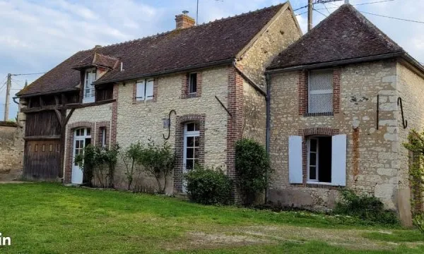 Maison 103m² + 200m² de dépendances et cour fermée