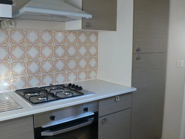 Appartement Location Nîmes 2p 39m² 466€