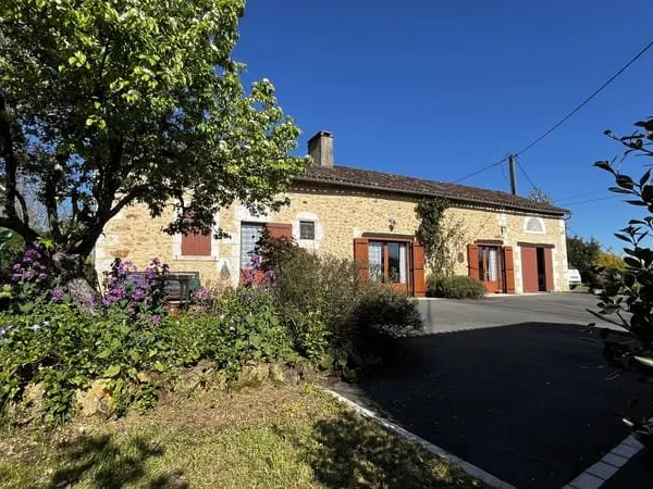 Charmante maison en pierres au coeur de la campagne