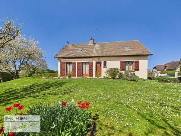 Maison familiale 4 chambres à Bouranton