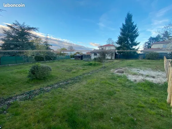 Terrain à vendre