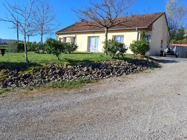À vendre : Maison moderne avec potentiel de gîte et vue panorami