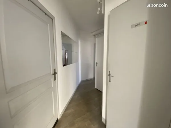 Local 23 m² MARCOUSSIS