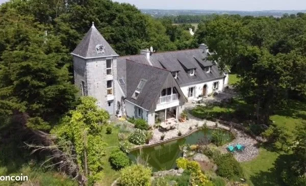 Maison 11 pièces 420 m²