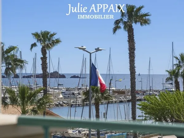 SAINT RAPHAEL, APPARTEMENT VUE MER AVEC TERRASSES, GARAGE, P