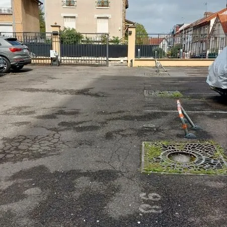 Place parking Villemomble