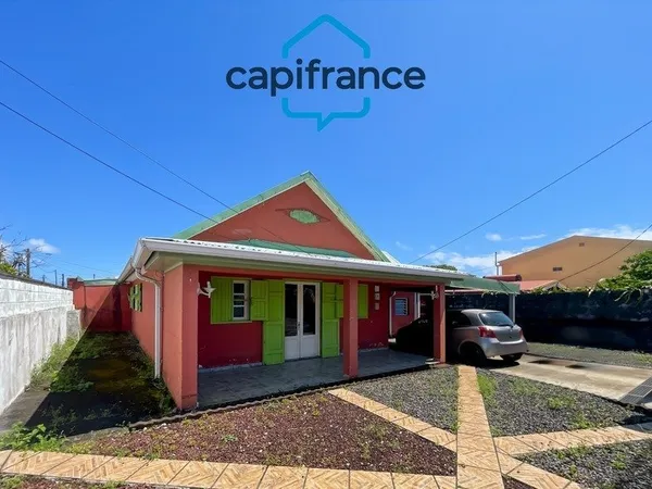 À vendre à Saint-André : Deux maisons mitoyennes - Idéal pour investisseur ou famille intergénératio