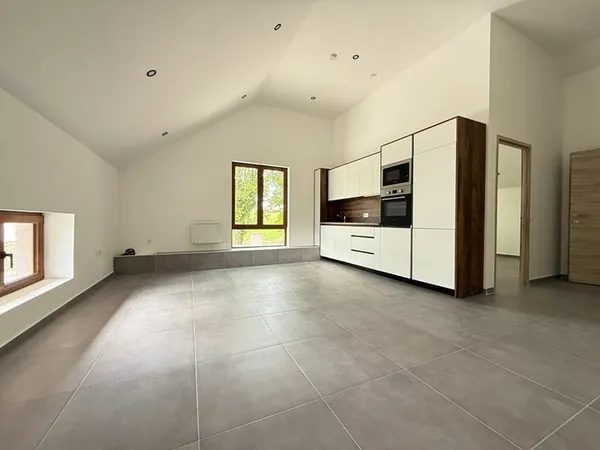 Appartement Bloye 3 pièce(s) 71.5 m2