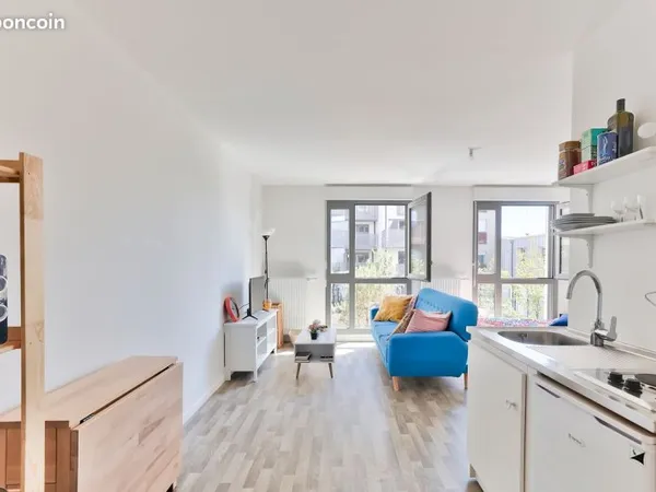 Appartement meublé 960 /mois - La Plaine Saint Denis