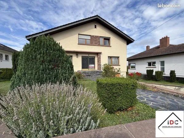 Maison 5 pièces 198 m²