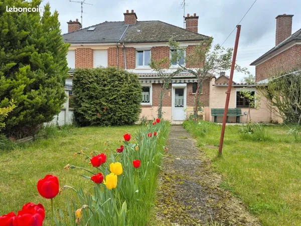 Maison familiale 3 chambres, jardin et garage à Wallers (59135)