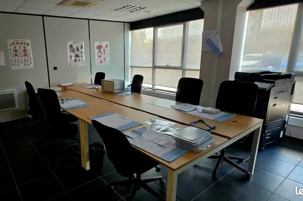 Location bureau 75 m²