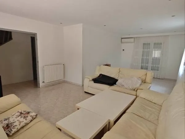6 pièces · 142 m² · Lunel 34400 Quartier Route des Plages