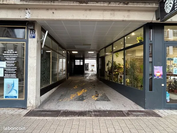 Strasbourg Faubourg de Pierre - Garage avec prise en sous-sol - Accès sécurisé