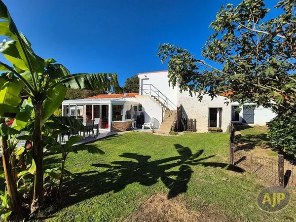 Maison 5 pièces 157 m²