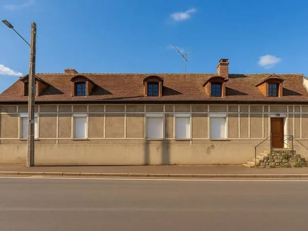MAISON EN CENTRE VILLE DE GOURNAY EN BRAY 4/5 CHAMBRES