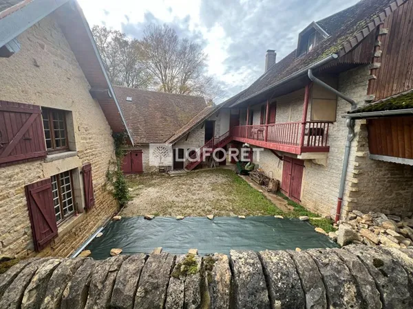 Maison 7 pièces 165 m²