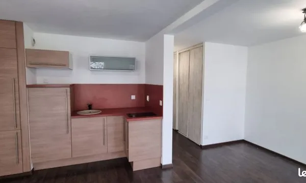 Charmant Studio rénové 30m² - Balcon & Garage