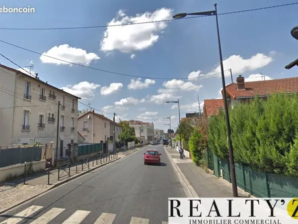 Local bureaux 650 m²