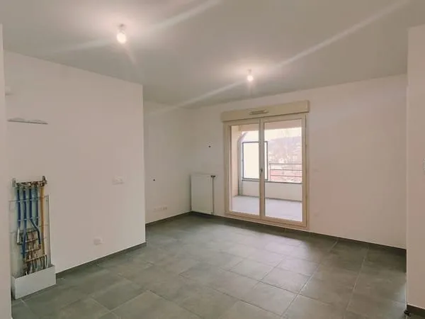 Grand T2 avec terrasse plein sud