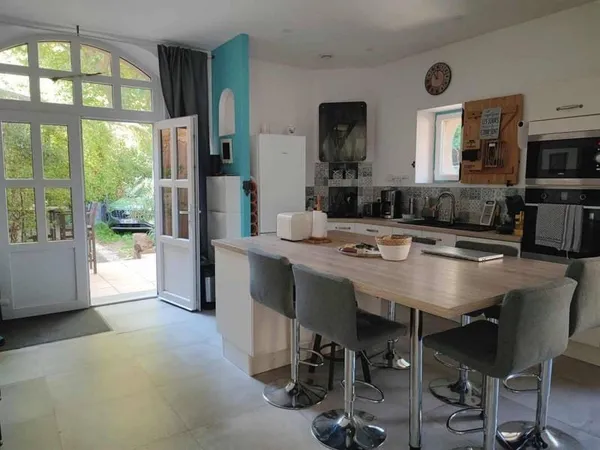 Maison 6 pièces 193 m²
