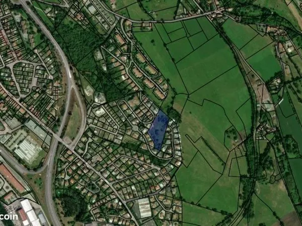 Terrain constructible sur Saint-Genest-Lerpt
