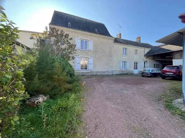 Maison 8 pièces 220 m²