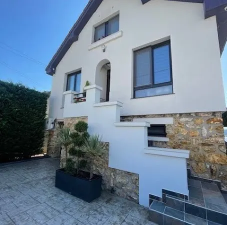 Maison 5 pièces 130 m²