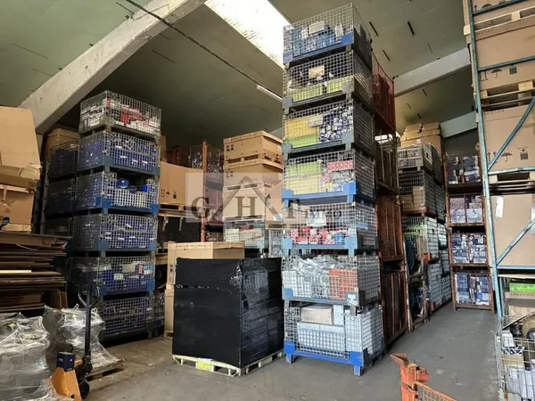 BATIMENT INDÉPENDANT À LOUER
