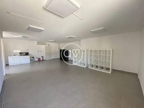 Local commercial 70 m²